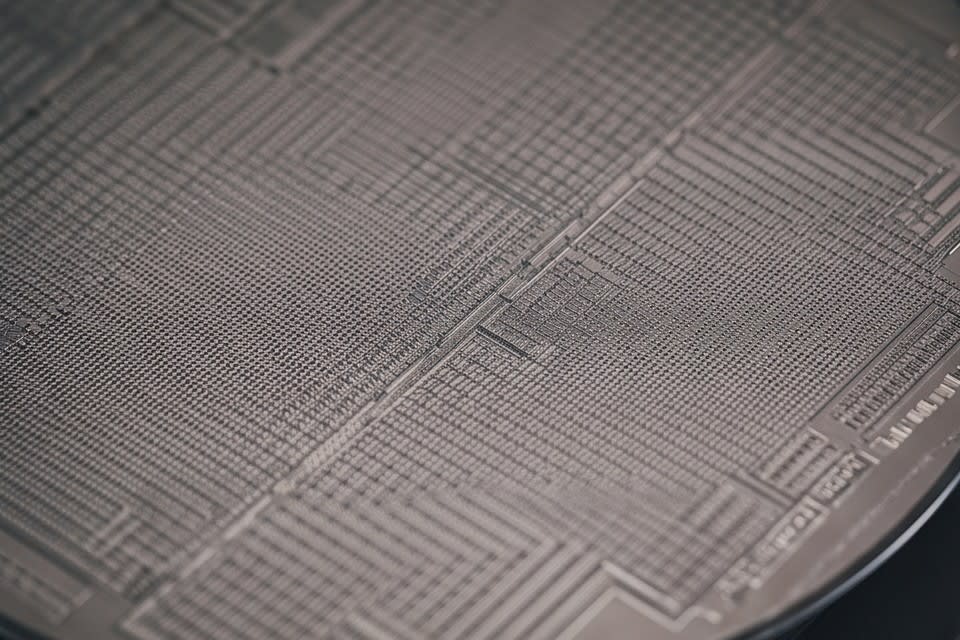 What Standards Protect Yield in Semiconductor Cleaning and Lamination Processes?